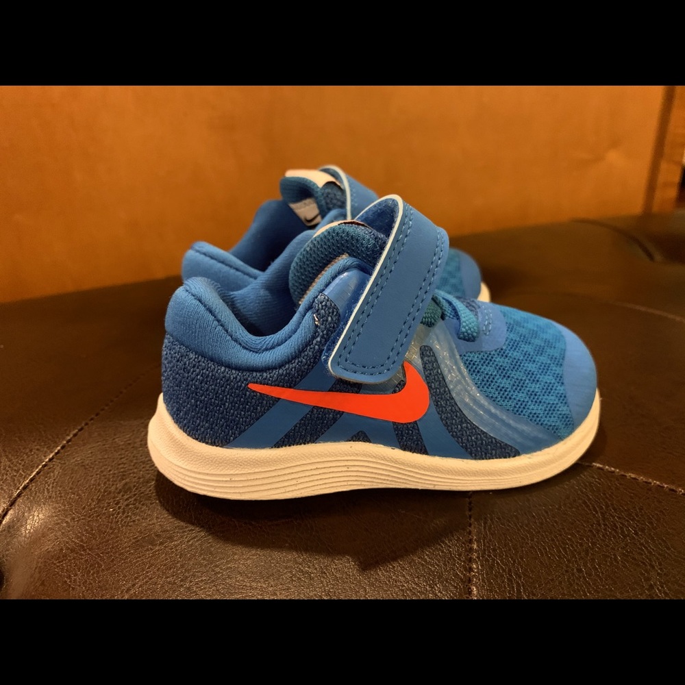Brand new NIKE toddler shoes
